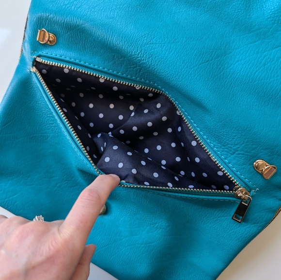 Urban Expressions Clutch Handbag - Picture 6 of 10